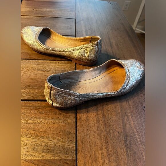 Frye Women's Carson Metallic Gold ballet shoes; size 6; Preloved & very comfy - Picture 15 of 15